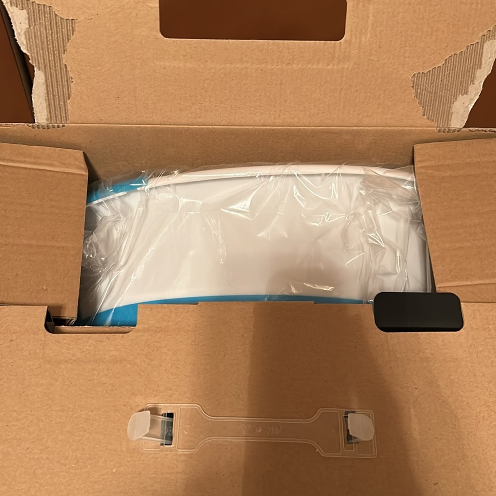 Brand new in box! Sharper Image foot spa & massager - Picture 3 of 6